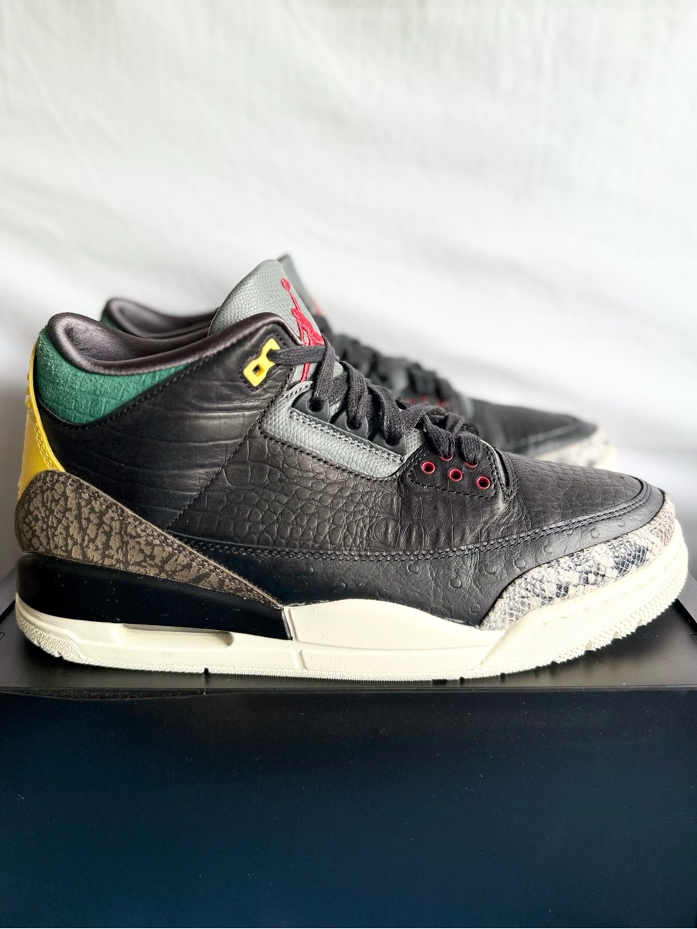 AUTHENTIC Jordan 3 Retro SE Animal Instinct 2.0 size 10 CV 3583-003 2020 USED